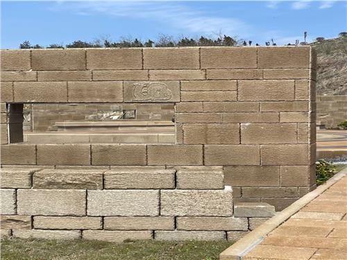 Rusty Granite Blocks For Garden Steps / Deck Stair Treads / Exterior Wall